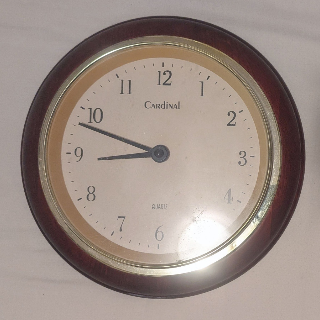 This sound can either catch your attention or be something you're trying to ignore, but it has an intense feeling to it. It feels hard to ignore unless there are other sounds in the background. <br><audio controls src='audio/ClockClick .m4a'></audio>